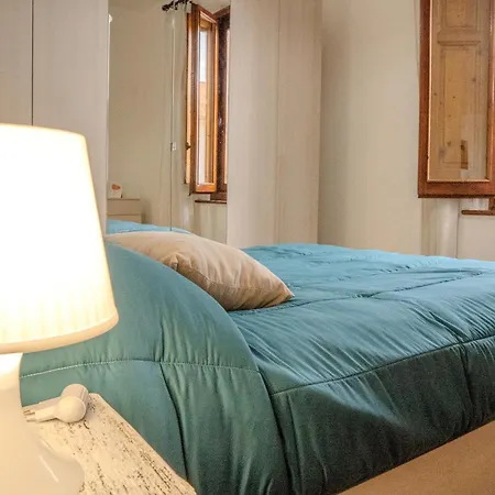Apartment Casa Max Stazione 2 *