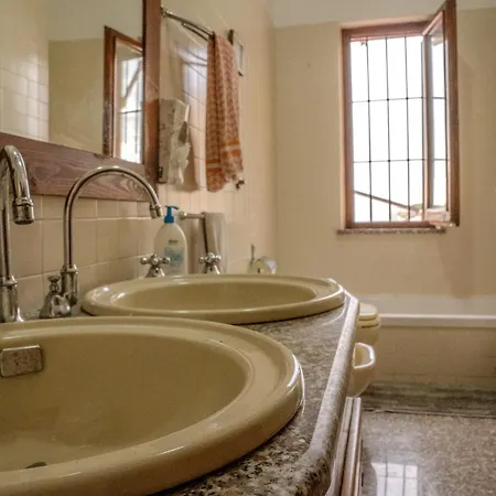 Casa Max Stazione 2 Apartment *